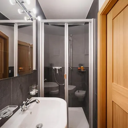 3 Bdr Terrace Apartament